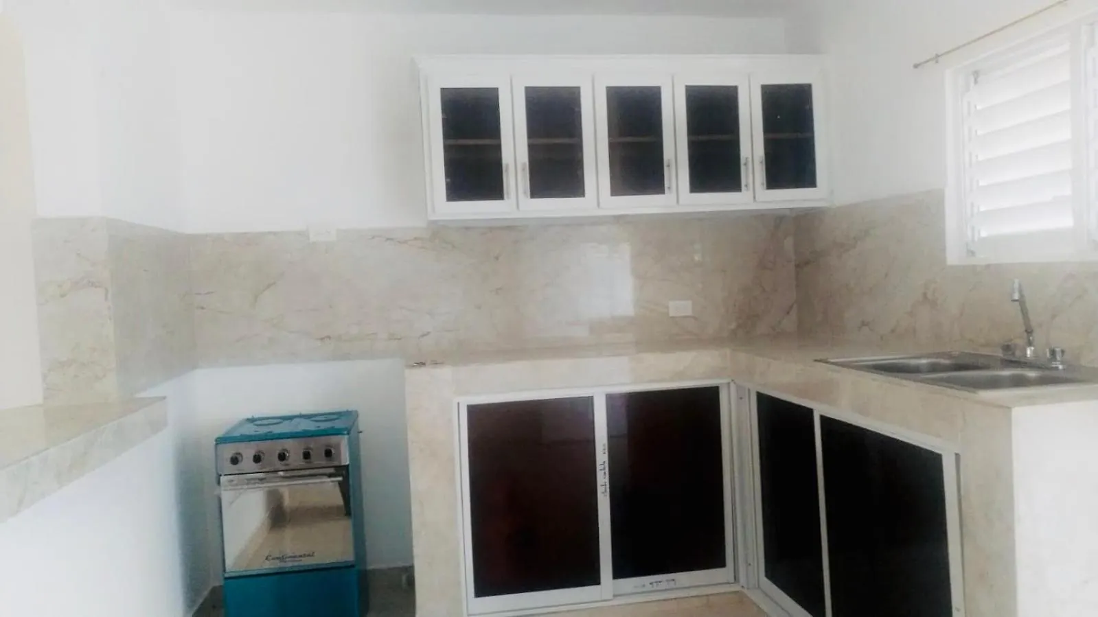 100 M2 Big Apartment Near Jumbo Supermarket Air Conditioner Wifi